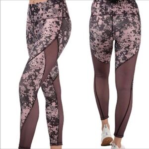 Under Armor Heat Gear Mesh Leggings